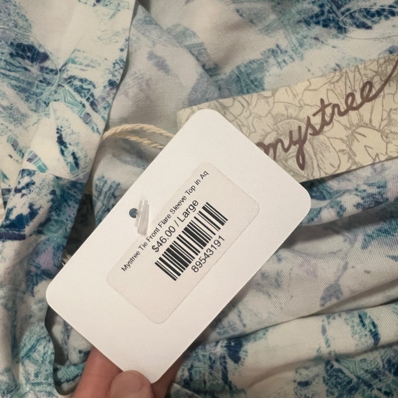 Mystree Tie-Front Wrap Top — Size Large — New With Tags blue white - Picture 8 of 8